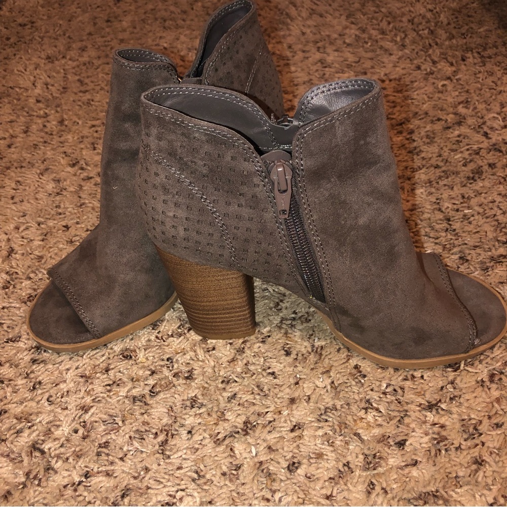 Universal Thread Open Toe Heel Booties Size 6.5